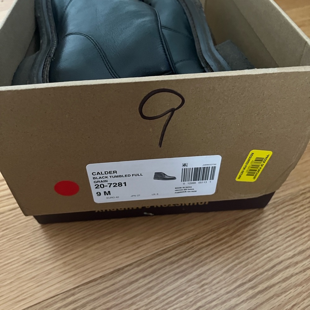 Johnston & Murphy Black Chukka Boots Calder model Black Tumbled Full Grain